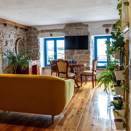 Old House Apartment Vodice Exterior photo